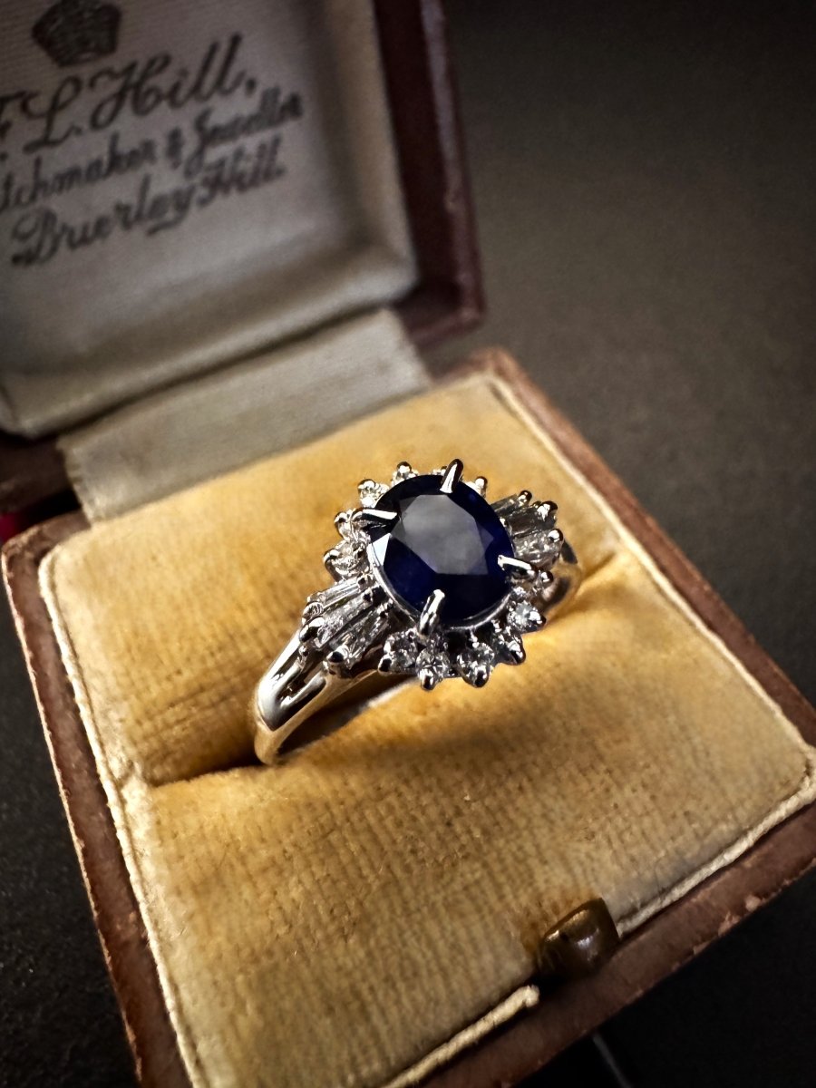Bague en platine avec saphir et diamants - Castafiore