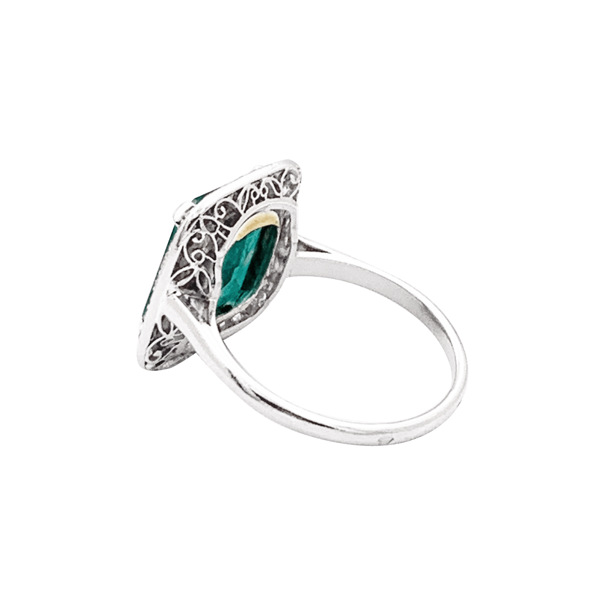 Bague en platine, émeraude et diamants - Castafiore