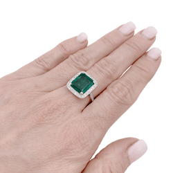 Bague en platine, émeraude et diamants - Castafiore