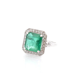 Bague en platine, émeraude et diamants - Castafiore