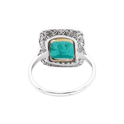 Bague en platine, émeraude et diamants - Castafiore