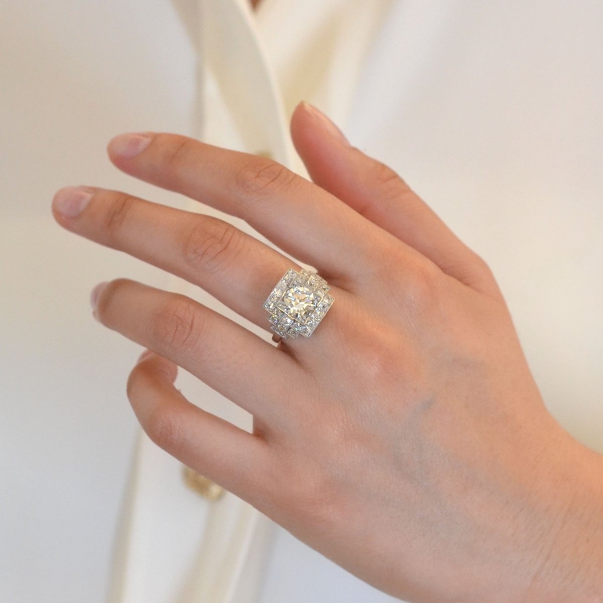 Bague en platine et diamants - Castafiore