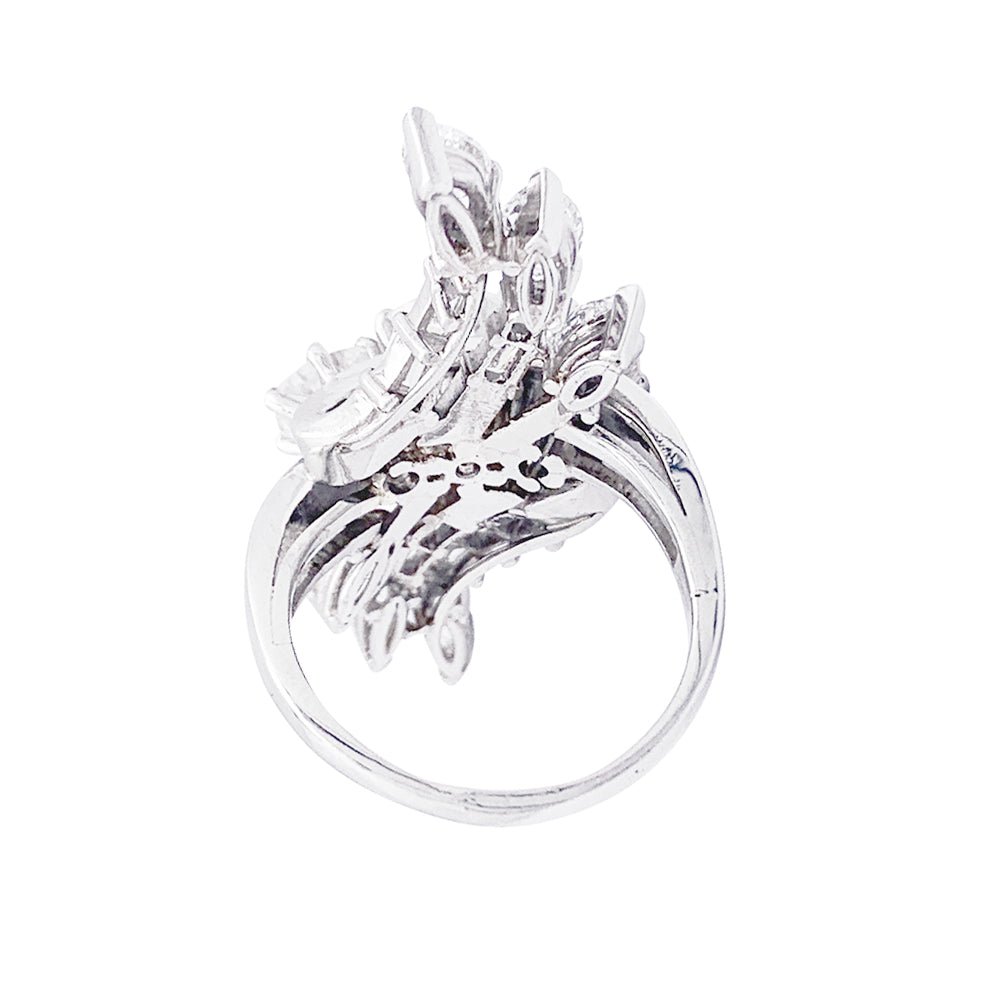 Bague en platine et diamants - Castafiore