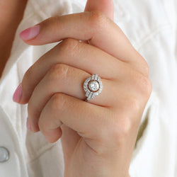 Bague en platine et diamants - Castafiore