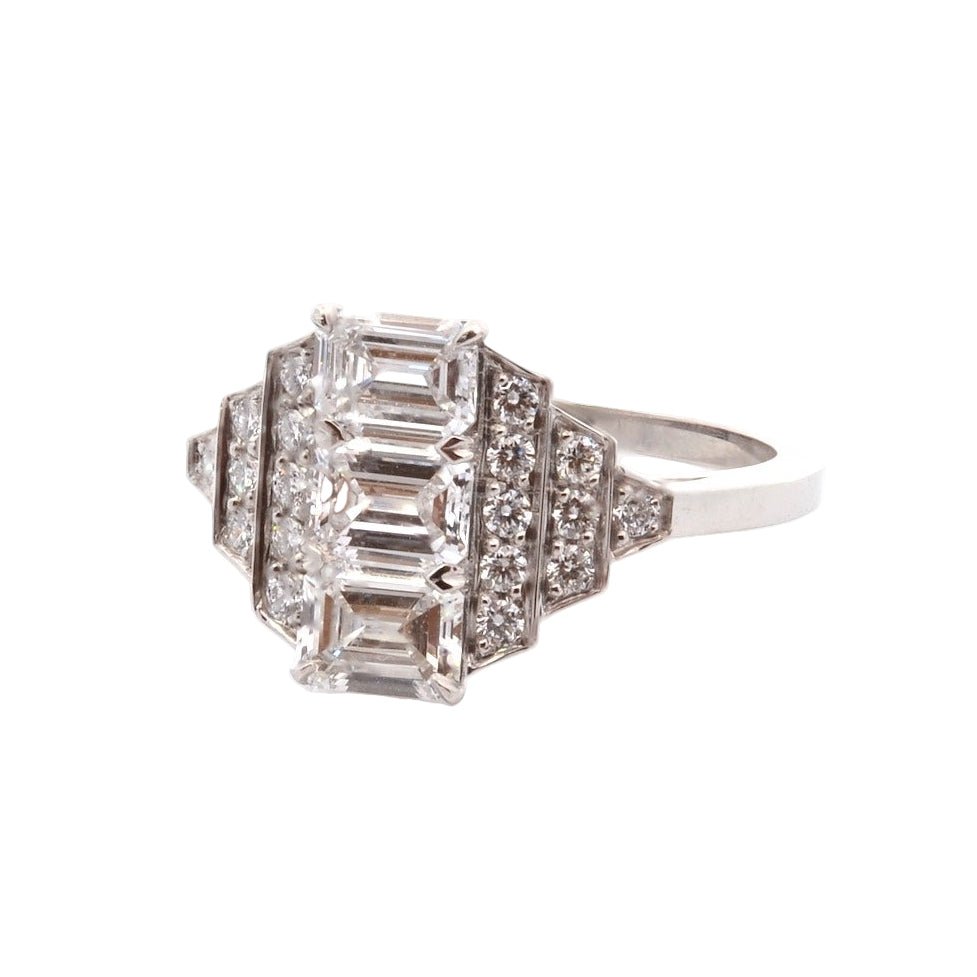 Bague en platine et diamants - Castafiore