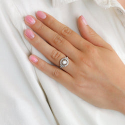 Bague en platine et diamants - Castafiore