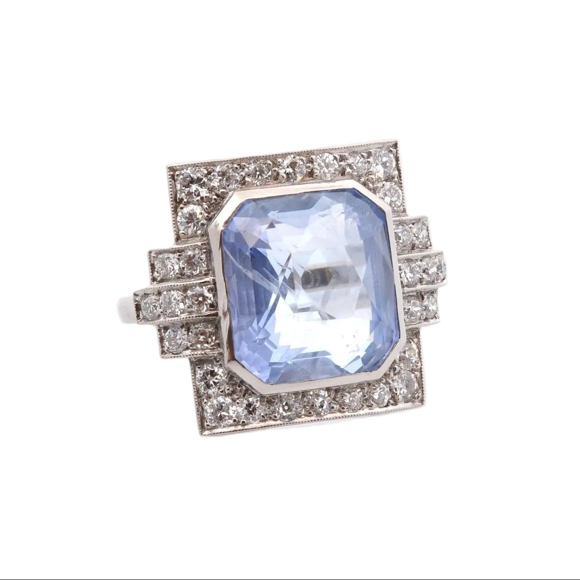 Bague en platine, saphir et diamants - Castafiore