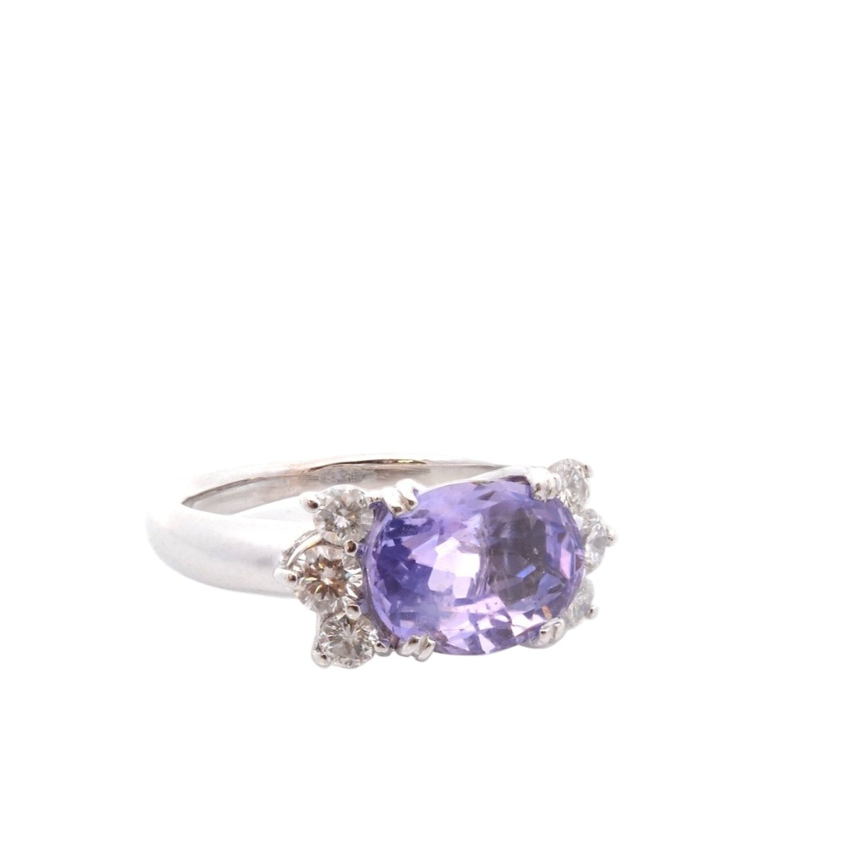 Bague en platine, saphir et diamants - Castafiore