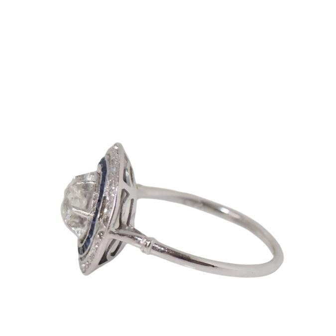 Bague en platine, saphirs et diamants - Castafiore