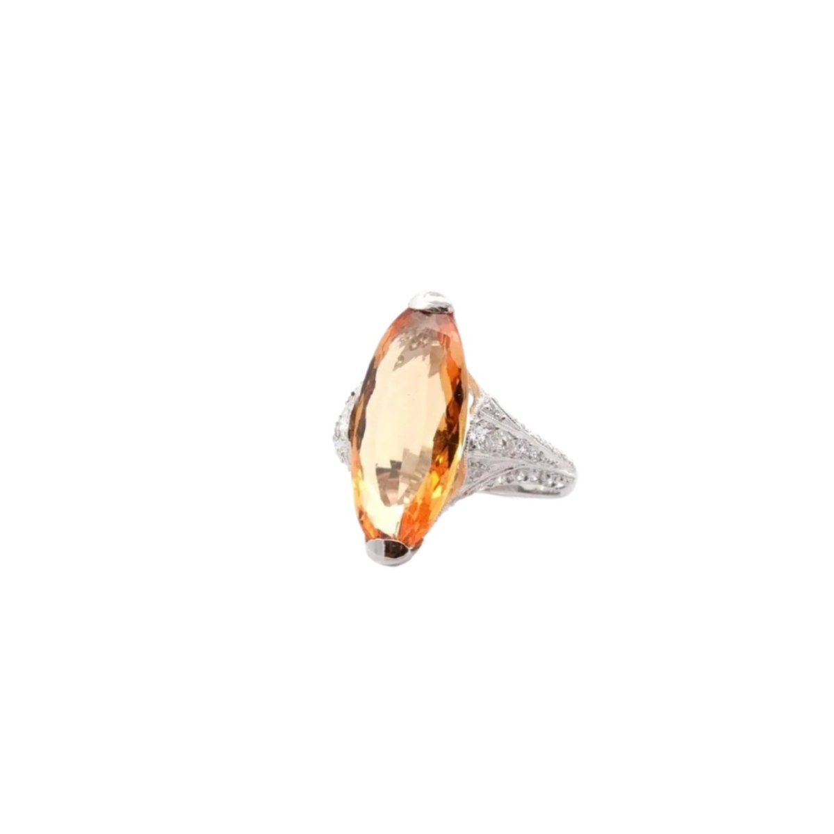 Bague en platine, topaze et diamants - Castafiore