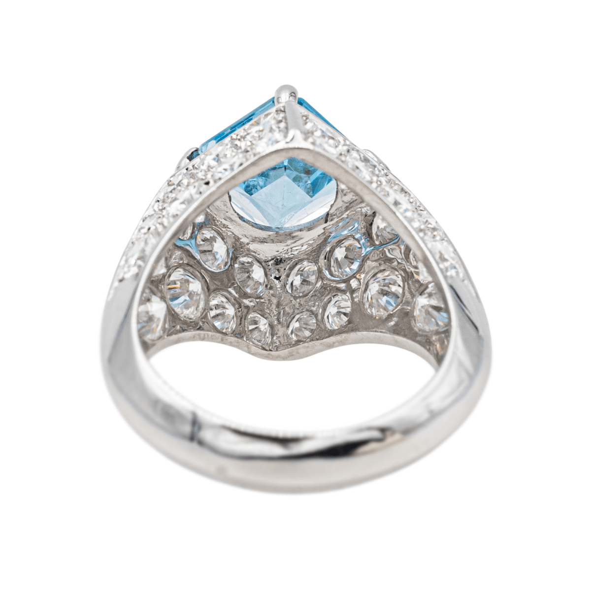 Bague en platine, topaze et diamants - Castafiore