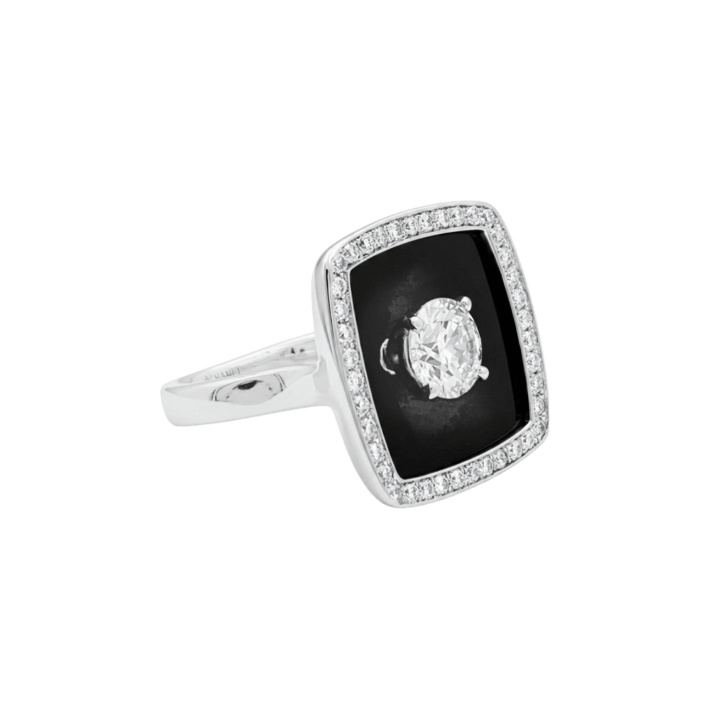 Ring Chanel, "Nuit Noire", white gold, enamel, diamond 1.01 carat.