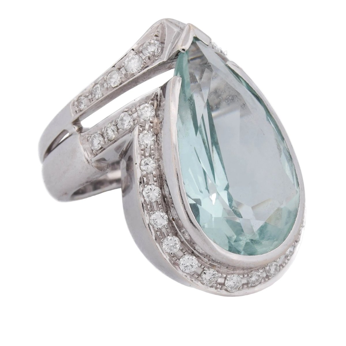 Bague Entourage en or blanc, aigue-marine et diamants - Castafiore