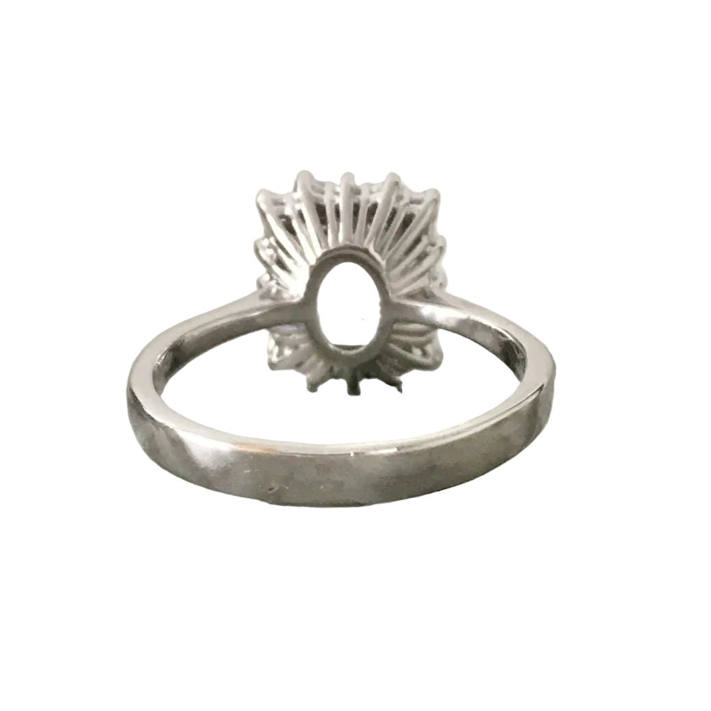 Bague Entourage en or blanc, aigue - marine et diamants - Castafiore