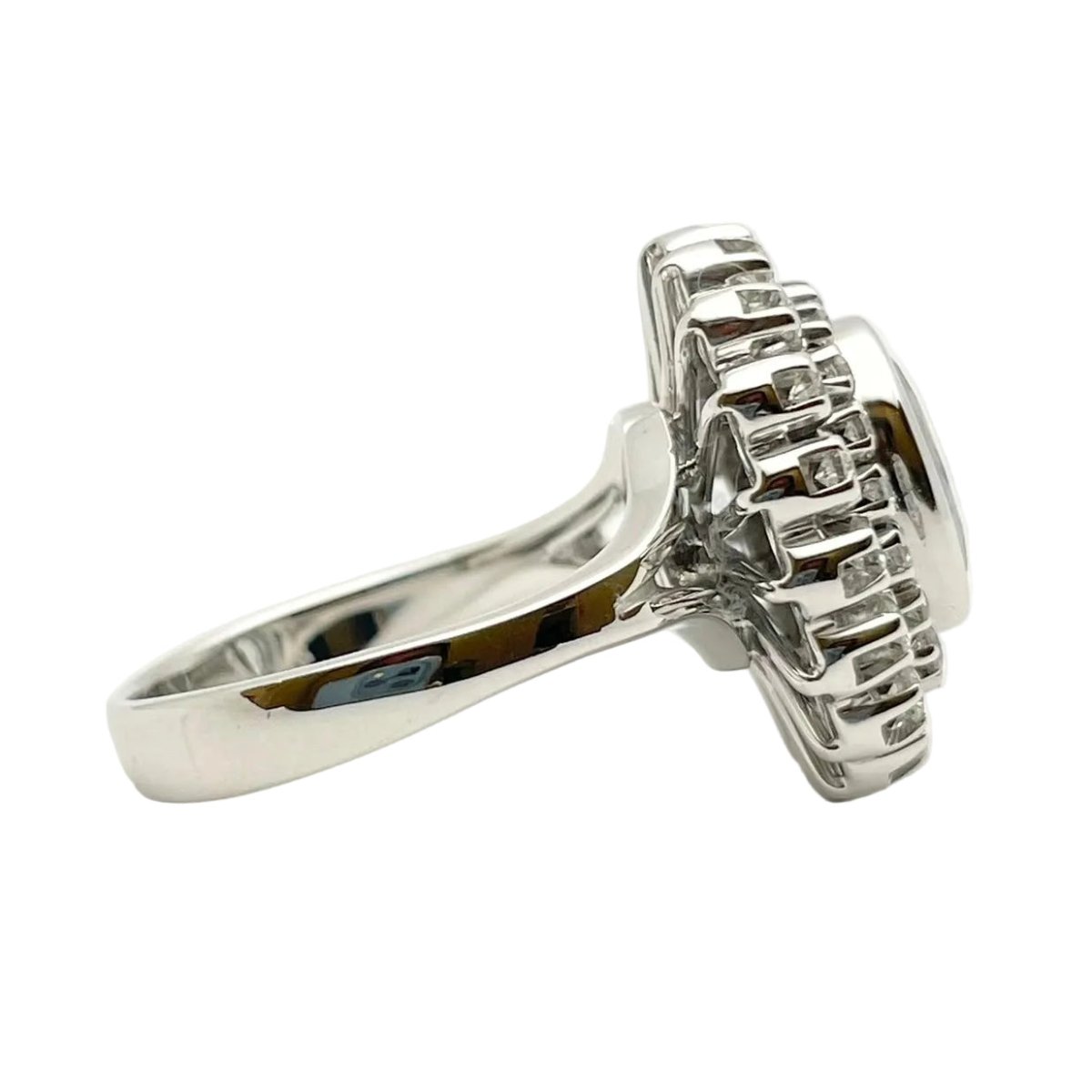 Bague Entourage en or blanc, aigue-marine et diamants - Castafiore