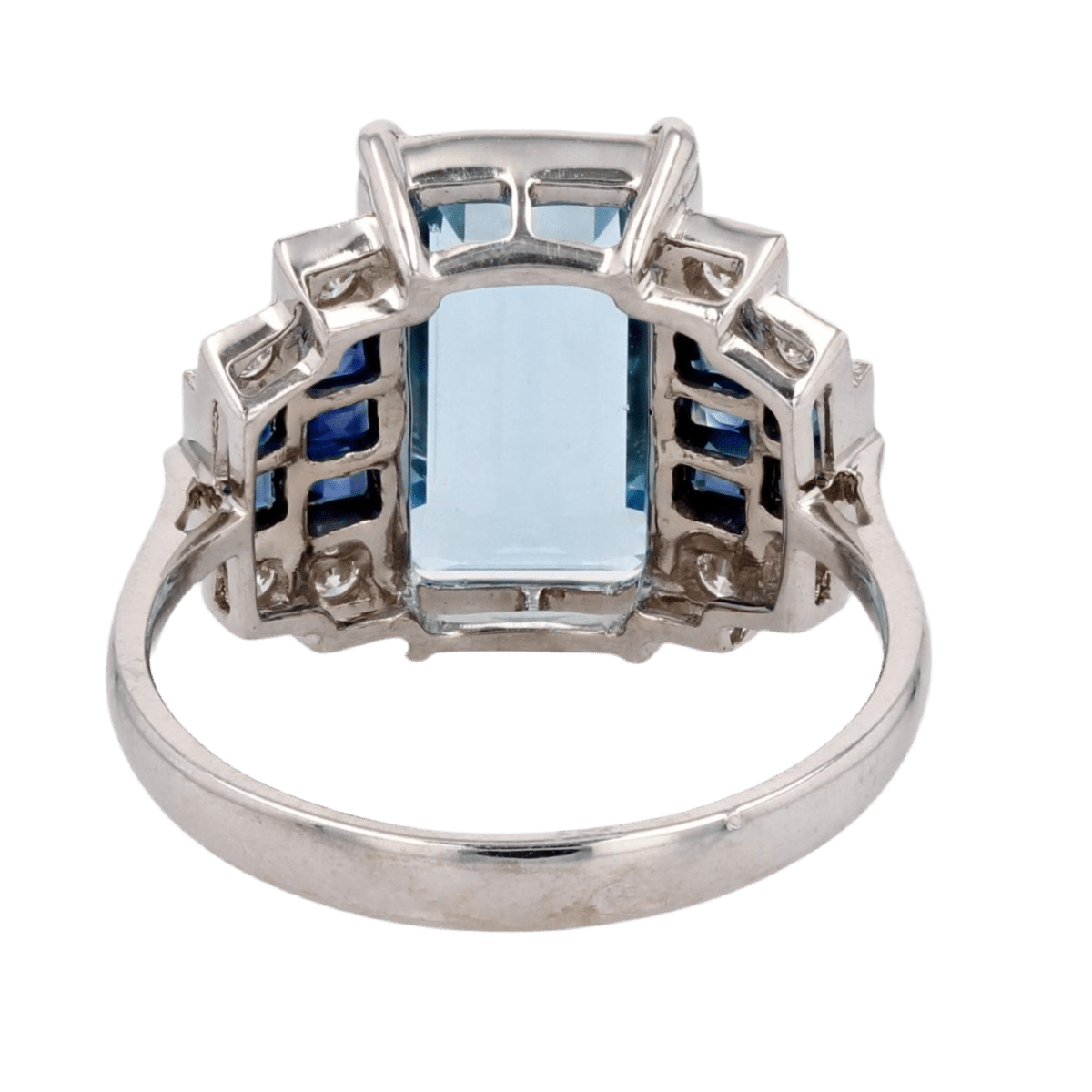 Bague Entourage en or blanc, aigue - marine, saphirs et diamants - Castafiore