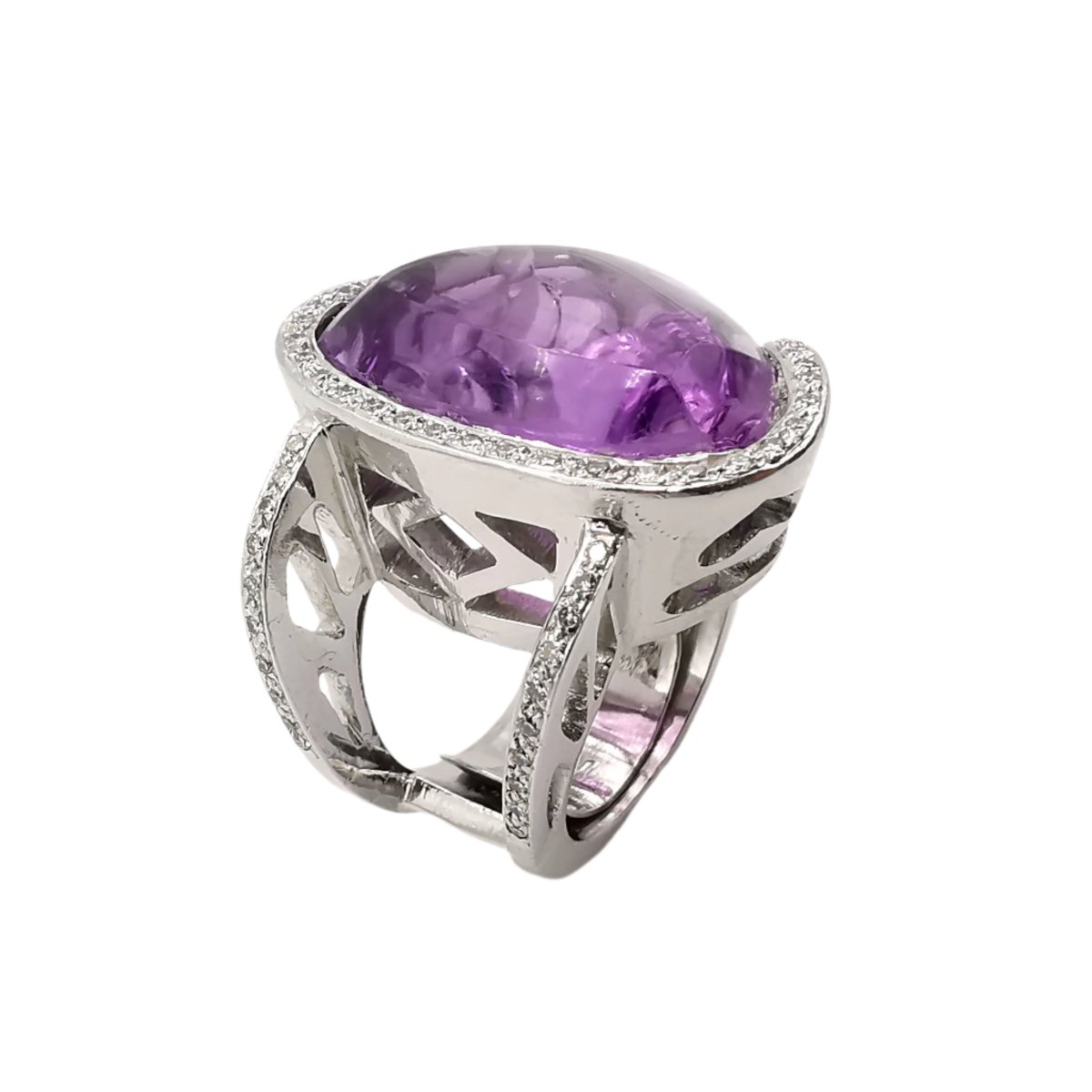 Bague Entourage en or blanc, améthyste et diamants - Castafiore