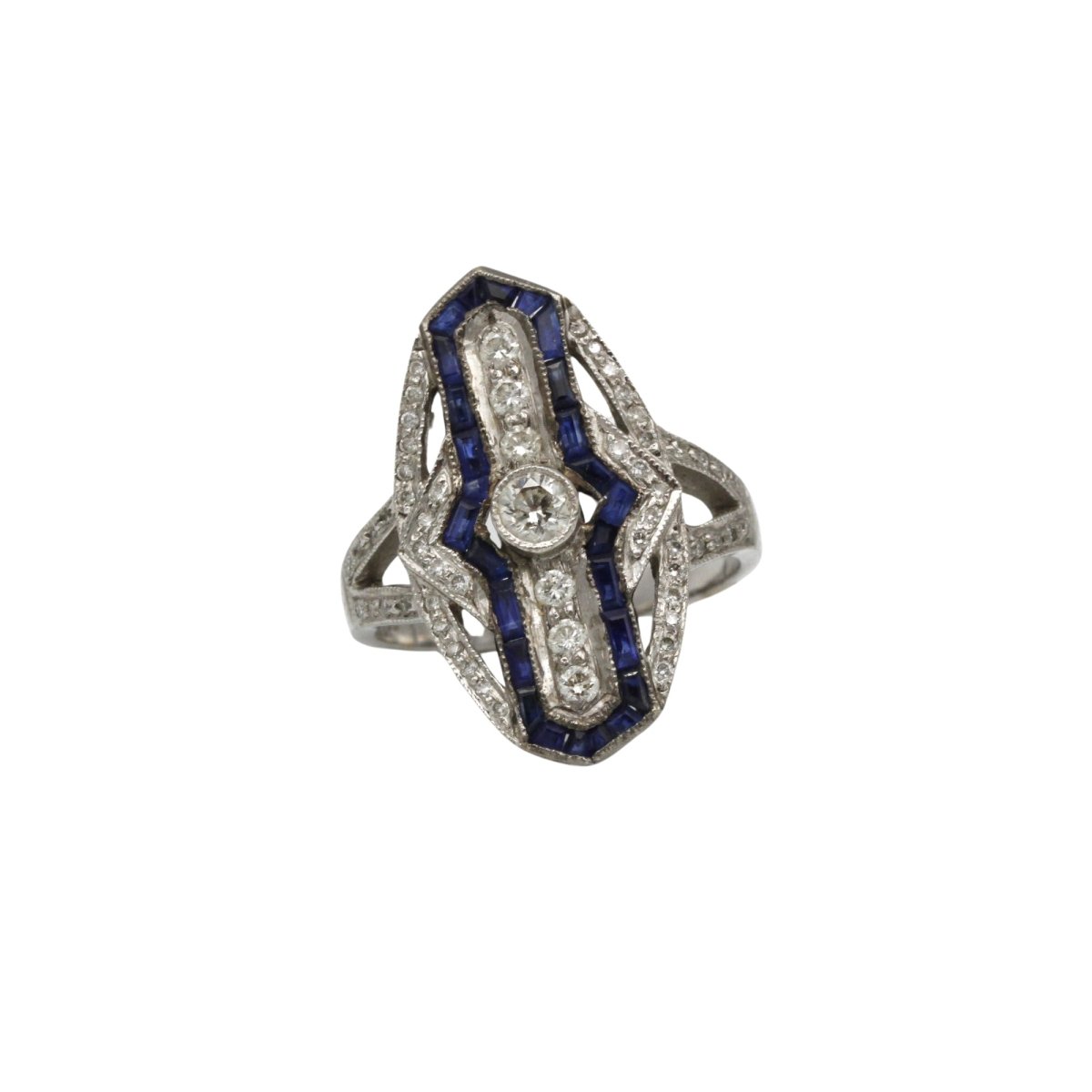Bague Entourage en or blanc, diamants, et saphirs - Castafiore