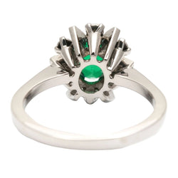 Bague Entourage en or blanc, émeraude et diamants - Castafiore