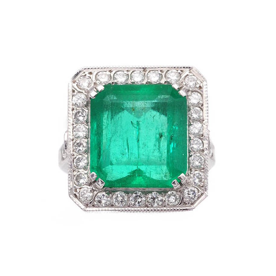 Bague Entourage en or blanc, émeraude et diamants - Castafiore