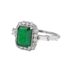 Bague Entourage en or blanc, émeraude et diamants - Castafiore