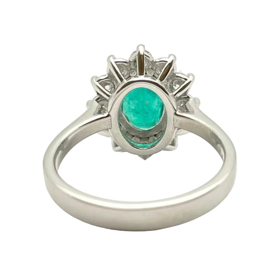 Bague Entourage en or blanc, émeraude et diamants - Castafiore