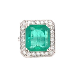 Bague Entourage en or blanc, émeraude et diamants - Castafiore