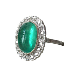 Bague Entourage en or blanc, émeraude et diamants - Castafiore