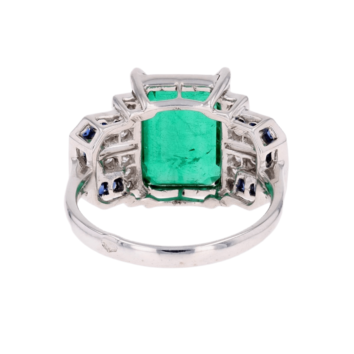 Bague Entourage en or blanc, émeraude, saphirs et diamants - Castafiore