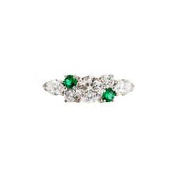 Bague Entourage en or blanc, émeraudes et diamants - Castafiore