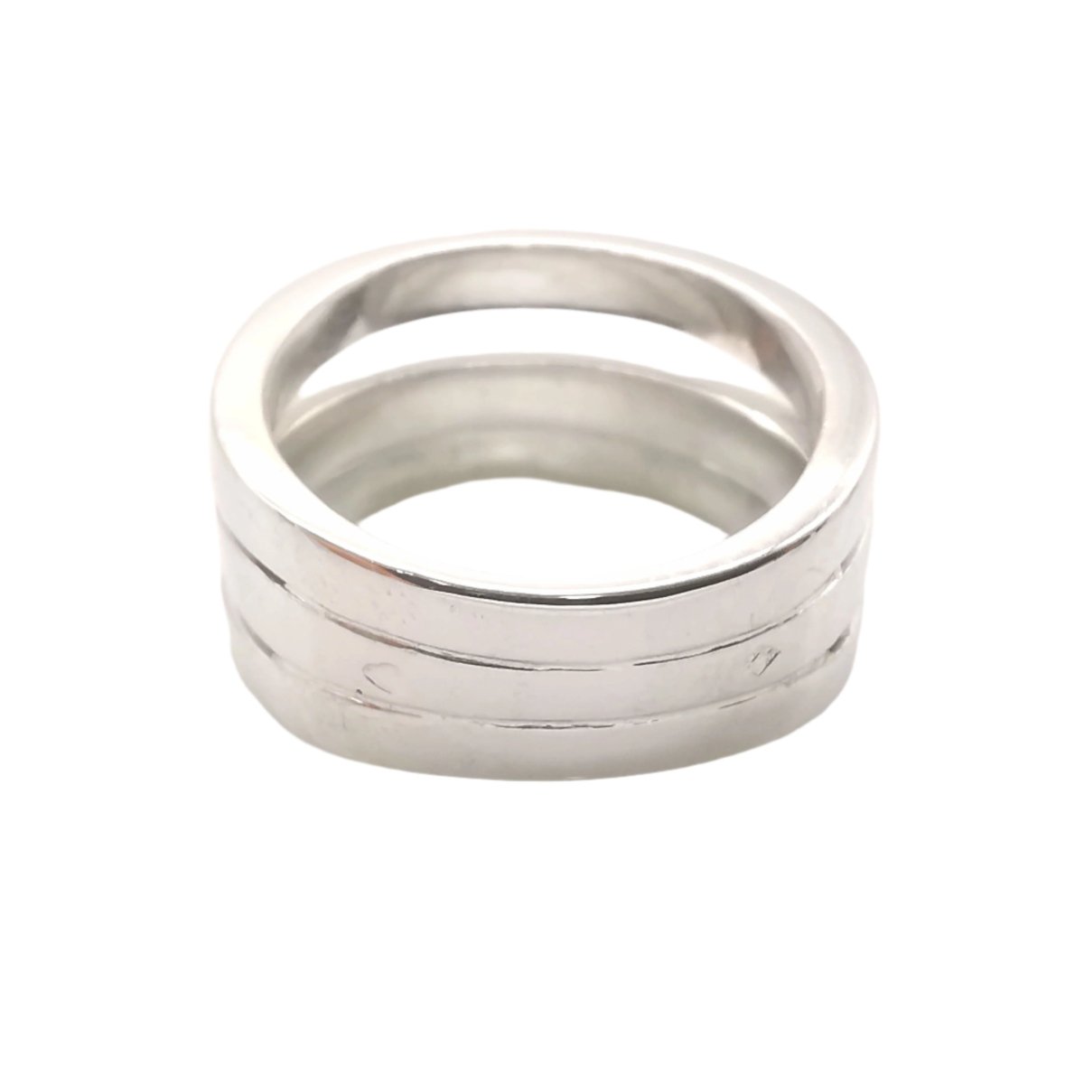 Bague Entourage en or blanc et diamants - Castafiore