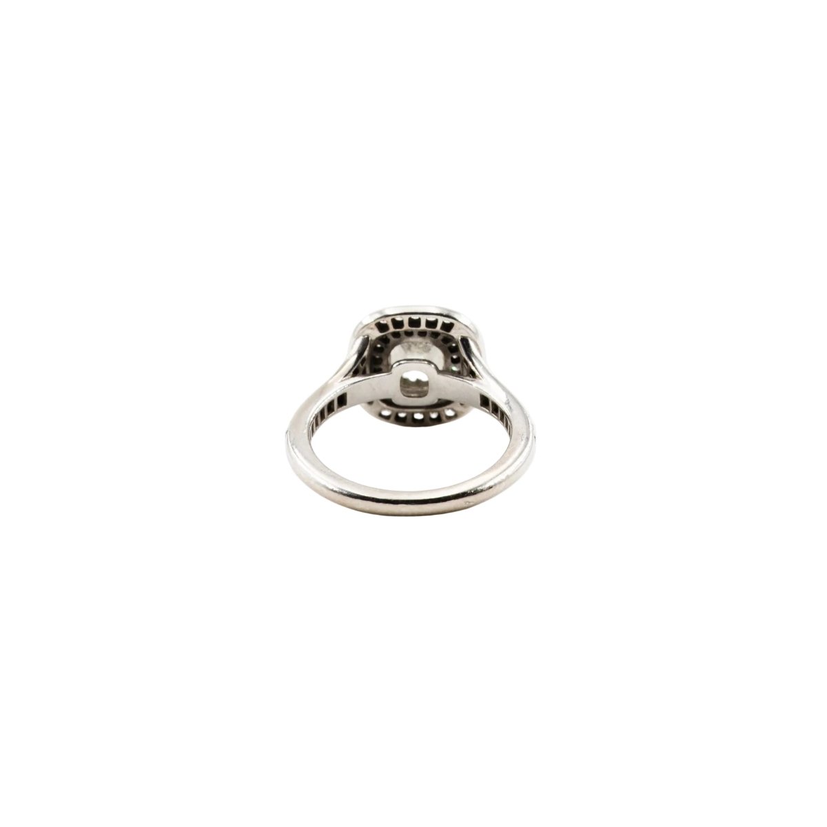 Bague Entourage en or blanc et diamants - Castafiore