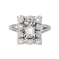 Bague Entourage en or blanc et diamants - Castafiore