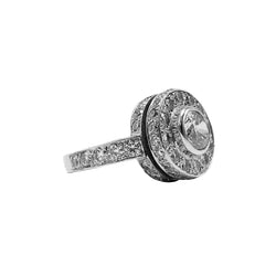 Bague Entourage en or blanc et diamants - Castafiore