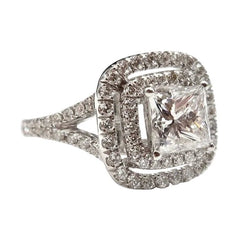 Bague Entourage en or blanc et diamants - Castafiore