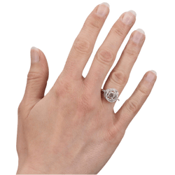 Bague Entourage en or blanc et diamants - Castafiore