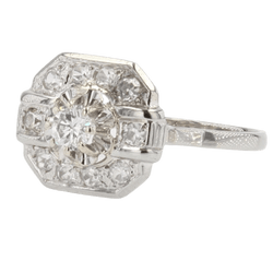 Bague Entourage en or blanc et diamants - Castafiore