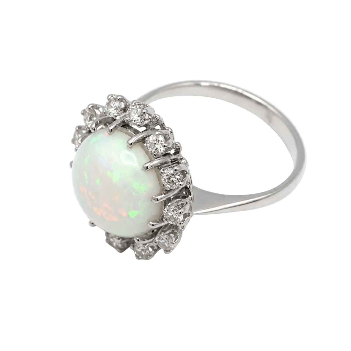 Bague Entourage en or blanc, opale et diamants - Castafiore