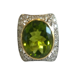 Bague Entourage en or blanc, or jaune, péridot et diamants - Castafiore