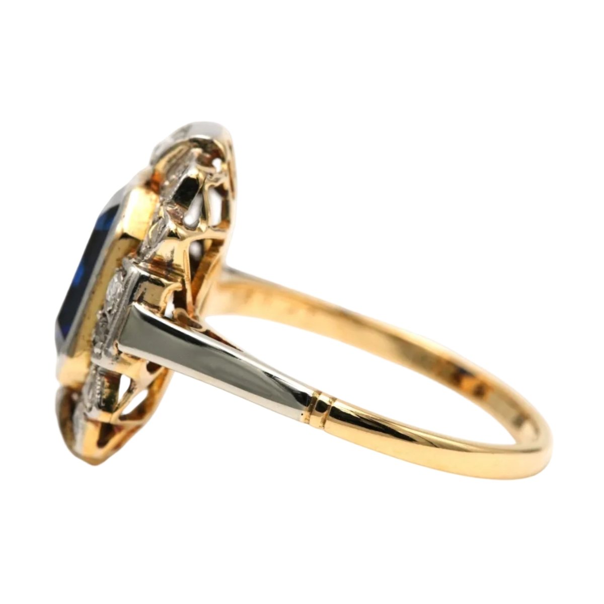 Bague Entourage en or blanc, or jaune, saphir et diamants - Castafiore