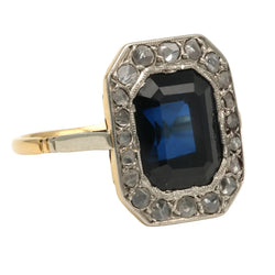 Bague Entourage en or blanc, or jaune, saphir et diamants - Castafiore