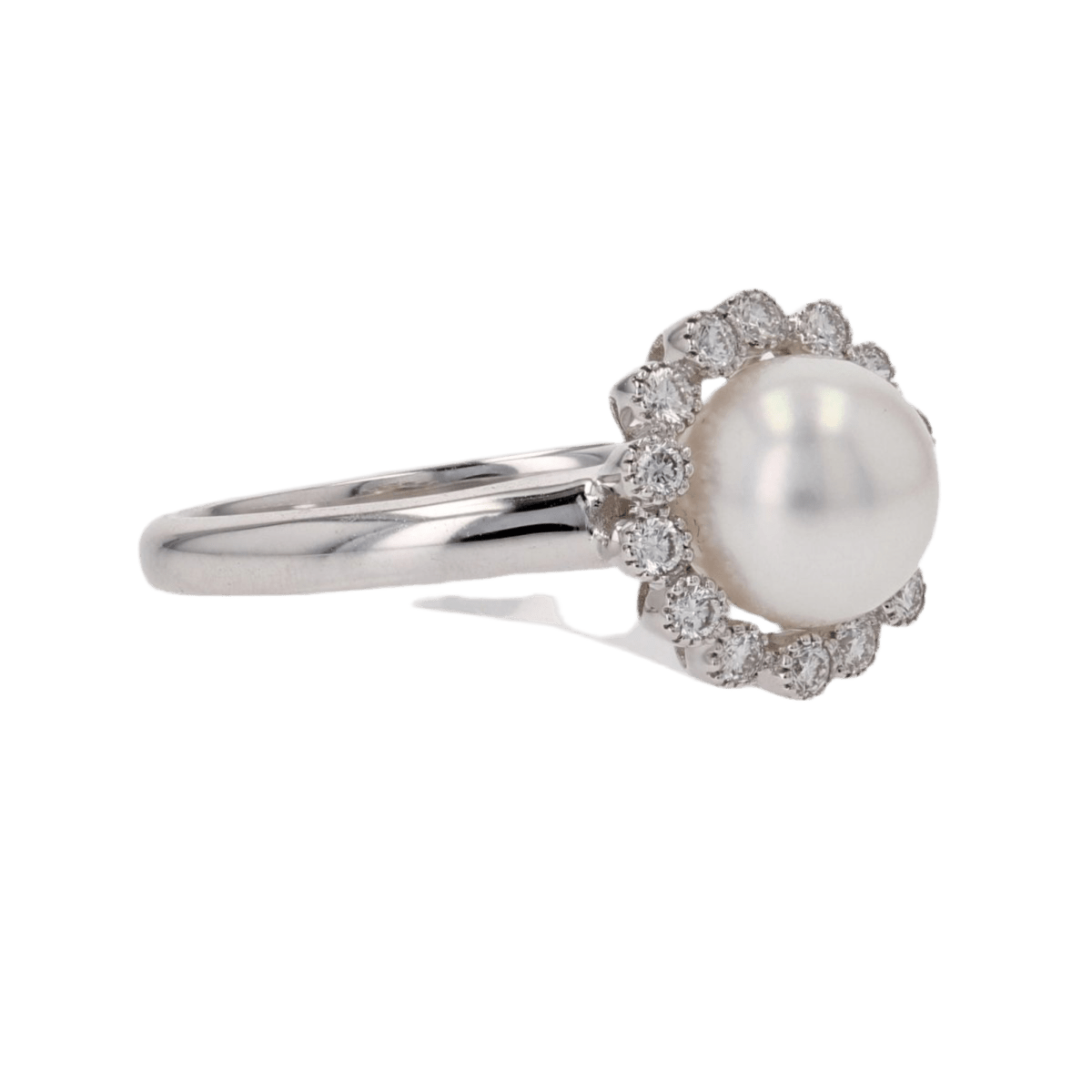 Bague Entourage en or blanc, perle et diamants - Castafiore