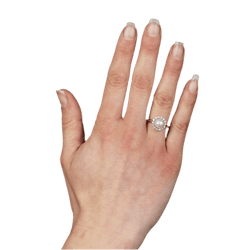 Bague Entourage en or blanc, perle et diamants - Castafiore