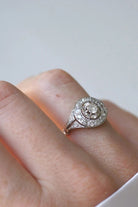 Bague Entourage en or blanc, platine et diamant - Castafiore