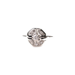 Bague Entourage en or blanc, platine et diamants - Castafiore
