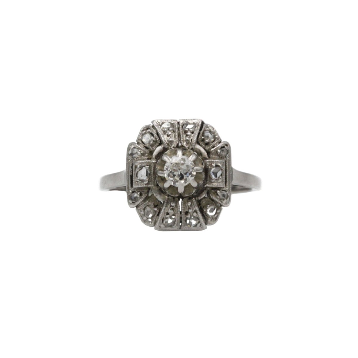 Bague Entourage en or blanc, platine et diamants - Castafiore
