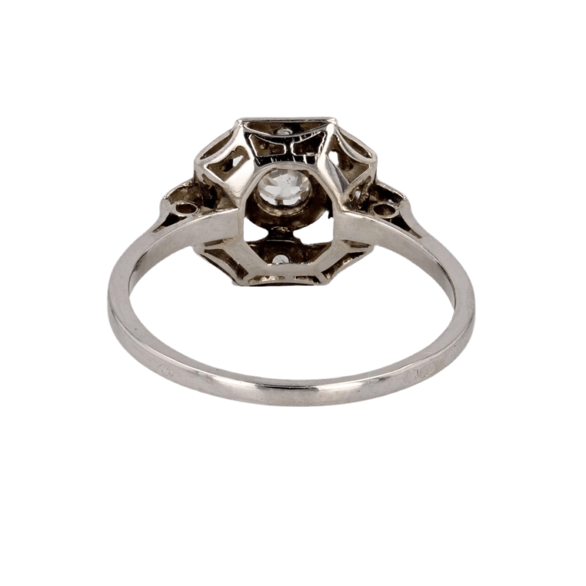 Bague Entourage en or blanc, platine et diamants - Castafiore
