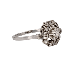 Bague Entourage en or blanc, platine et diamants - Castafiore