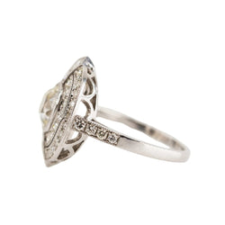 Bague Entourage en or blanc, platine et diamants - Castafiore