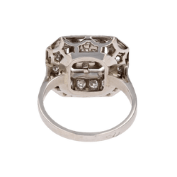 Bague Entourage en or blanc, platine et diamants - Castafiore